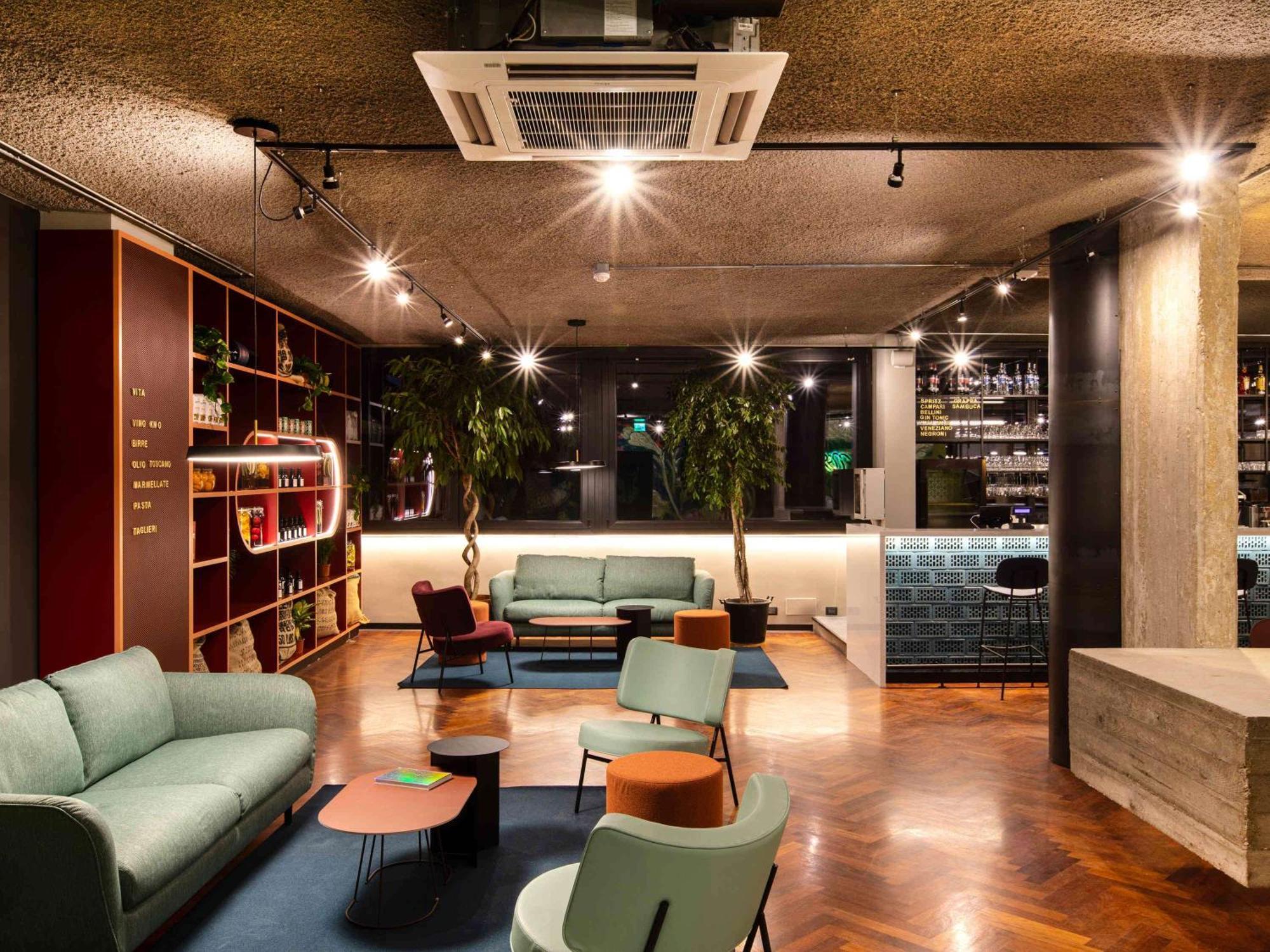 Hotel Ibis Styles Roma Aurelia Esterno foto