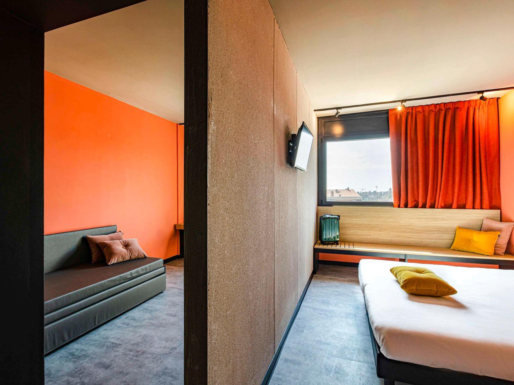 Hotel Ibis Styles Roma Aurelia Esterno foto